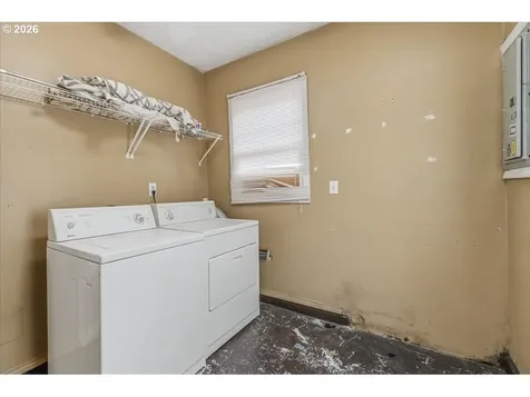 46 NE Buffalo Street Portland OR 97211