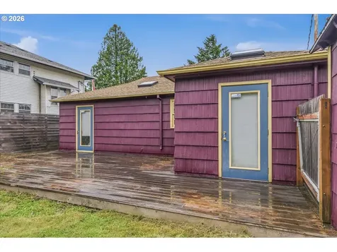 46 NE Buffalo Street Portland OR 97211