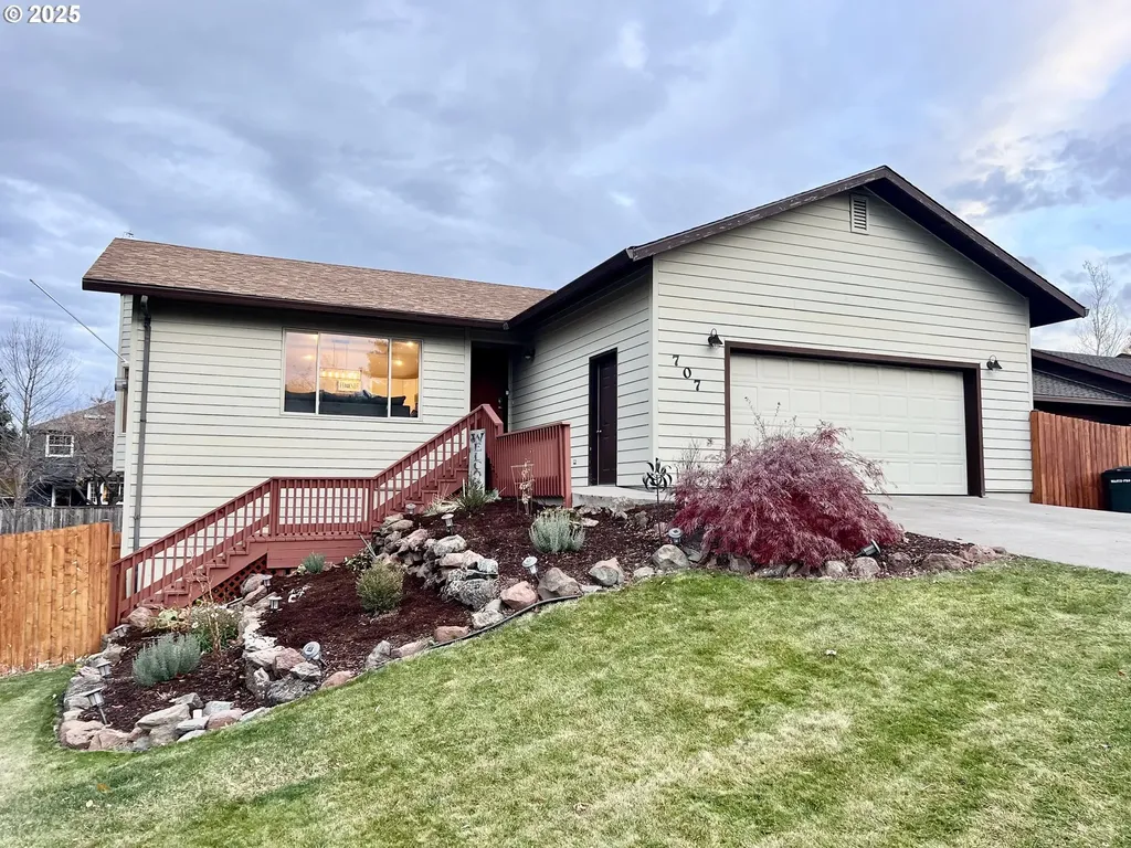 707 Highland Drive La Grande OR 97850