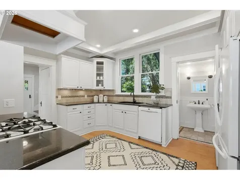 3406 NE 41st Avenue Portland OR 97212