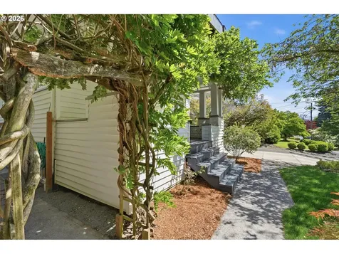 3406 NE 41st Avenue Portland OR 97212