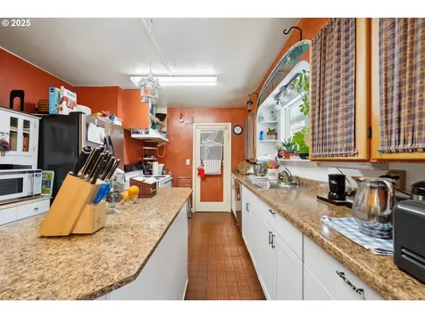 3475 Liberty Street North Bend OR 97459