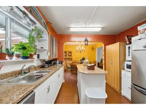 3475 Liberty Street North Bend OR 97459