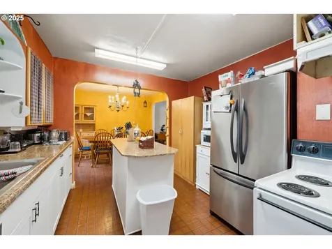 3475 Liberty Street North Bend OR 97459