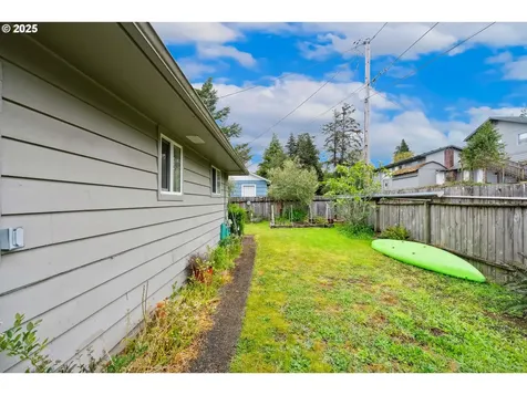 3475 Liberty Street North Bend OR 97459