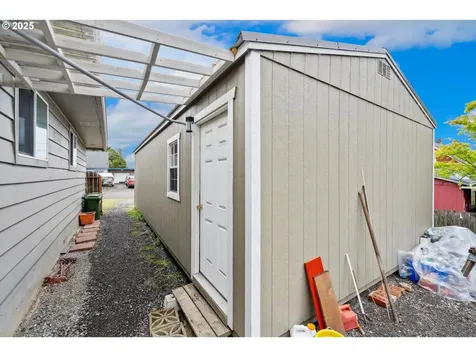 3475 Liberty Street North Bend OR 97459