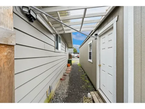 3475 Liberty Street North Bend OR 97459
