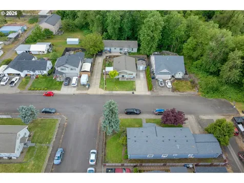 285 E 3rd Avenue Junction City OR 97448