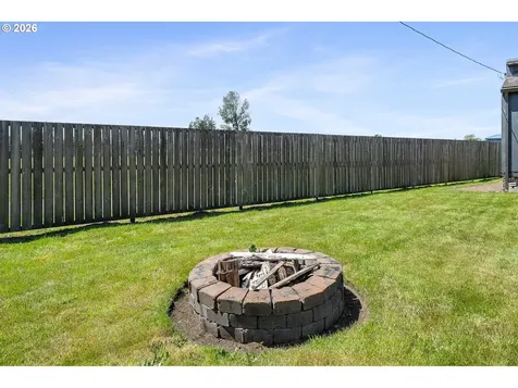 4005 Filbert Street Tillamook OR 97141