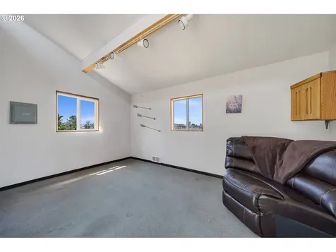 4005 Filbert Street Tillamook OR 97141