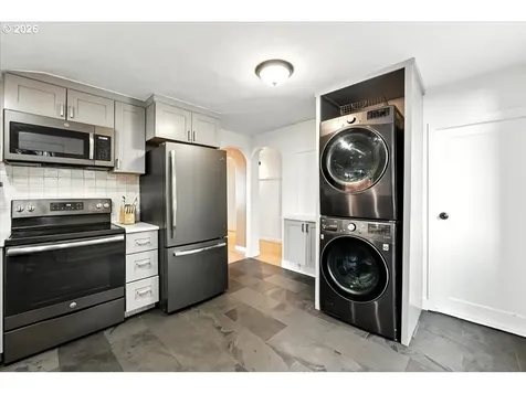 3144 NE 103rd Place Portland OR 97220