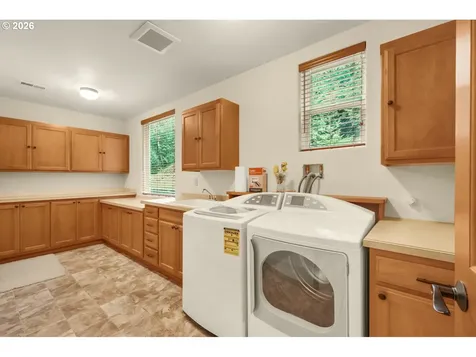 336 Big Hanaford Road Centralia WA 98531