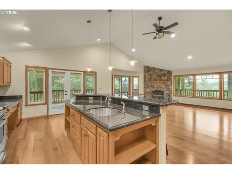 336 Big Hanaford Road Centralia WA 98531