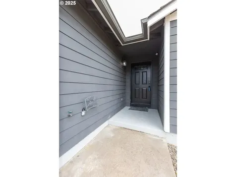1264 Linden Court Sweet Home OR 97386