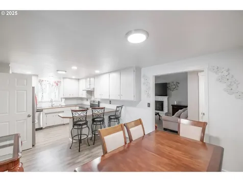 731 29th Avenue SE Albany OR 97322