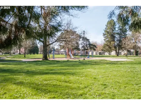 731 29th Avenue SE Albany OR 97322