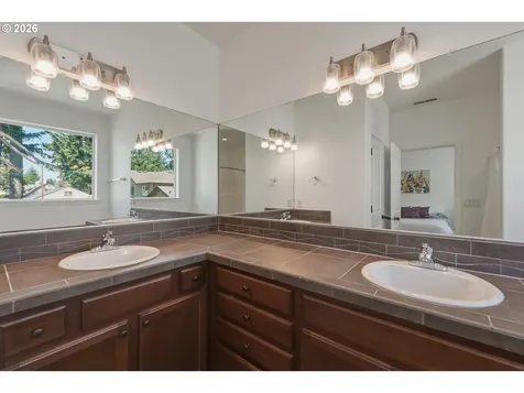 11812 SE Hannah Lane Portland OR 97266
