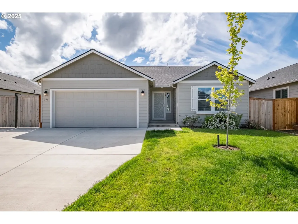 579 SE Vandenbosch Street Dallas OR 97338