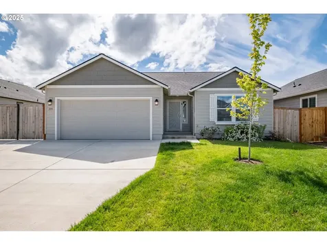 579 SE Vandenbosch Street Dallas OR 97338