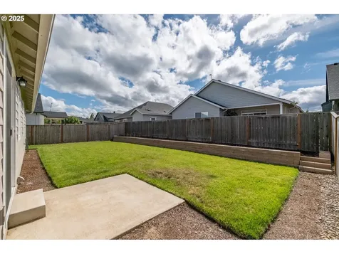 579 SE Vandenbosch Street Dallas OR 97338