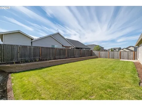 579 SE Vandenbosch Street Dallas OR 97338