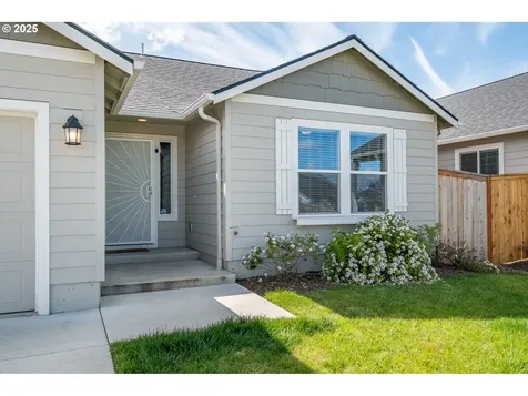 579 SE Vandenbosch Street Dallas OR 97338