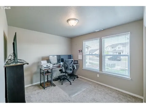 579 SE Vandenbosch Street Dallas OR 97338