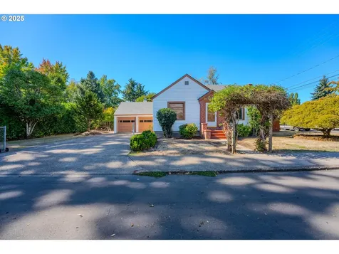 935 NW Birch Street Mcminnville OR 97128