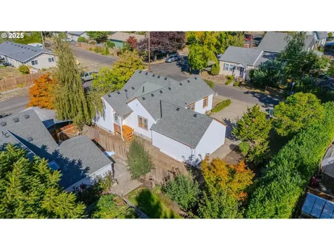 935 NW Birch Street Mcminnville OR 97128