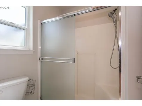 2409 SE Chinaberry Avenue Roseburg OR 97470