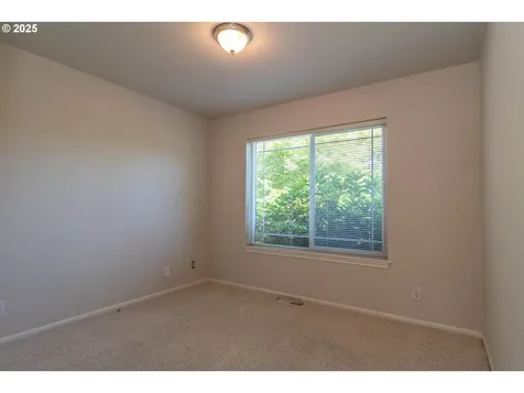 2409 SE Chinaberry Avenue Roseburg OR 97470