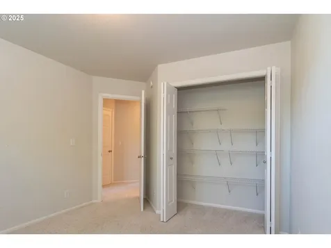 2409 SE Chinaberry Avenue Roseburg OR 97470
