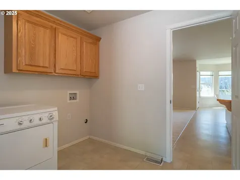 2409 SE Chinaberry Avenue Roseburg OR 97470