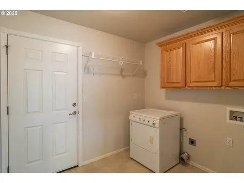 2409 SE Chinaberry Avenue Roseburg OR 97470