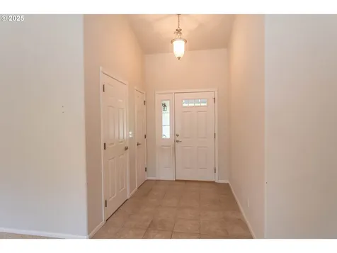 2409 SE Chinaberry Avenue Roseburg OR 97470