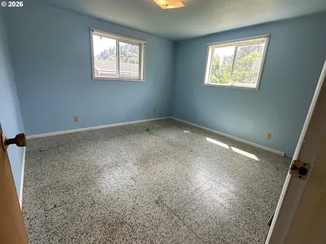 11792 Orchard Avenue Mapleton OR 97453