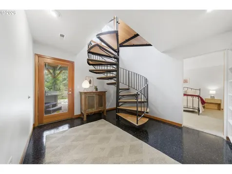 8709 SW 11th Avenue Portland OR 97219