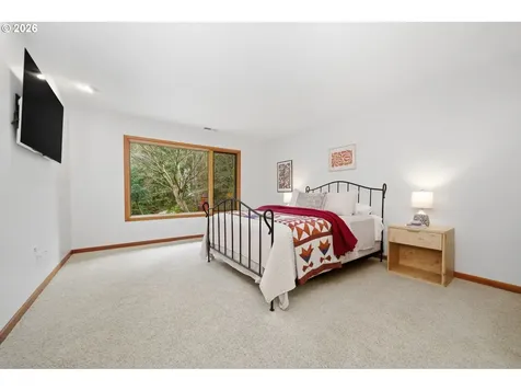 8709 SW 11th Avenue Portland OR 97219