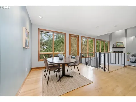 8709 SW 11th Avenue Portland OR 97219