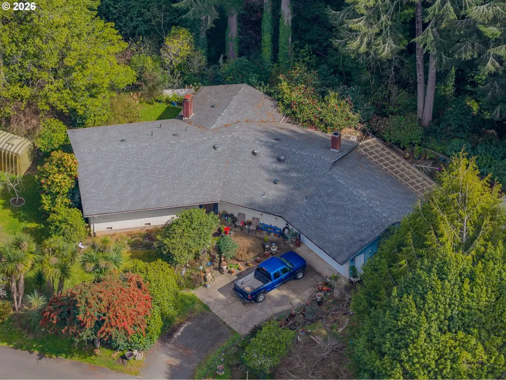 95048 Timber Park Lane Coos Bay OR 97420