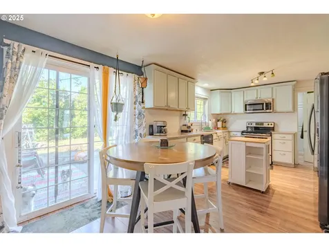 1016 NE 163rd Avenue Vancouver WA 98684