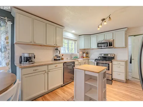 1016 NE 163rd Avenue Vancouver WA 98684