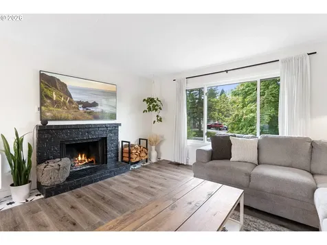 8610 SW Indian Hill Lane Beaverton OR 97008