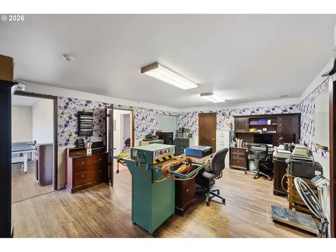 94532 Golf Course Lane North Bend OR 97459