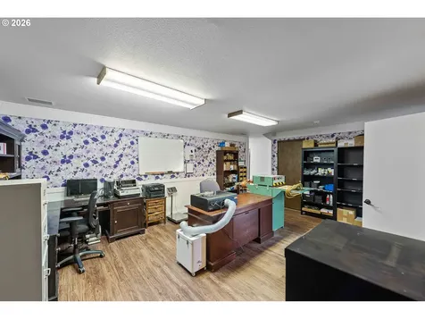 94532 Golf Course Lane North Bend OR 97459