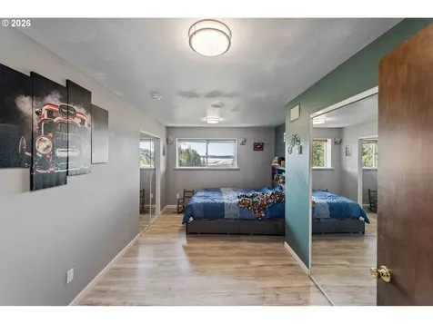 94532 Golf Course Lane North Bend OR 97459