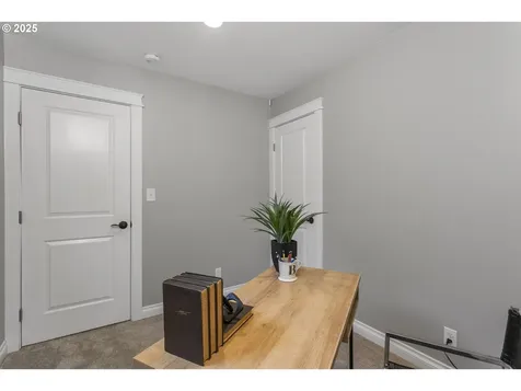 3817 NE 11th Avenue Portland OR 97212