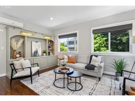 3817 NE 11th Avenue Portland OR 97212
