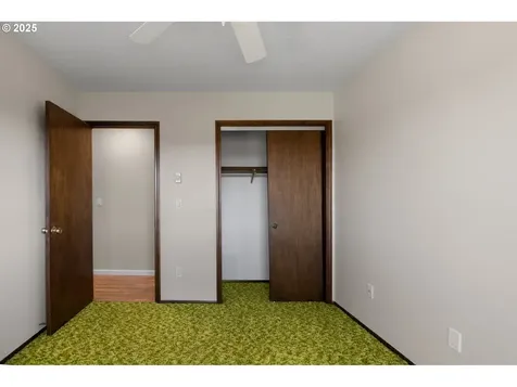 378 NE Shafford Street Estacada OR 97023