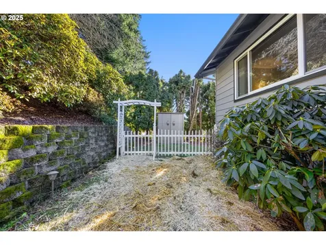 378 NE Shafford Street Estacada OR 97023